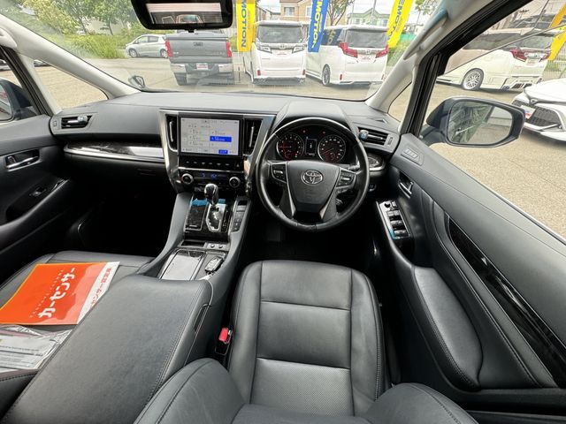 TOYOTA VELLFIRE 4WD 2018
