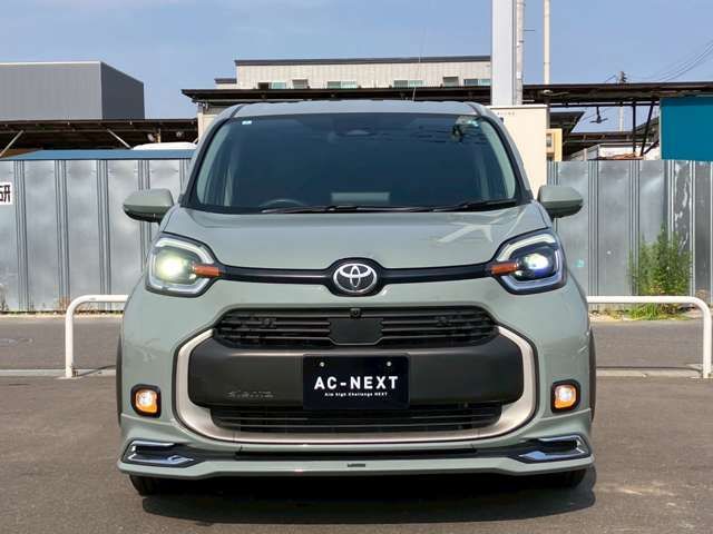 TOYOTA SIENTA HYBRID 2024