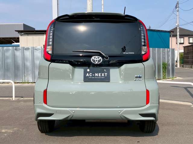 TOYOTA SIENTA HYBRID 2024