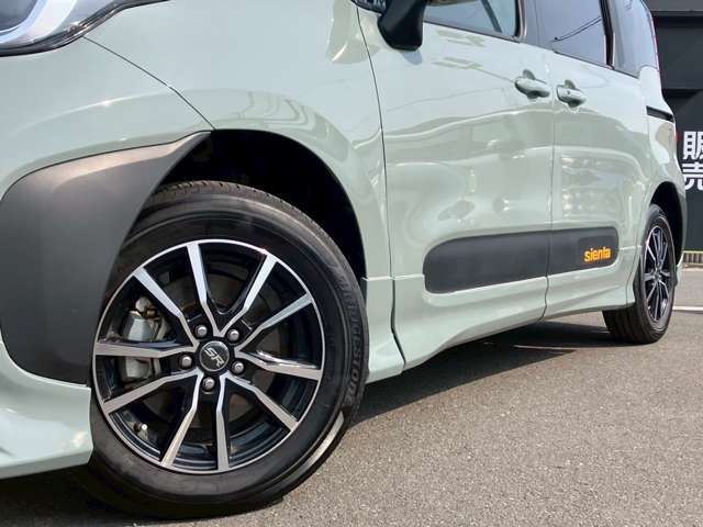 TOYOTA SIENTA HYBRID 2024