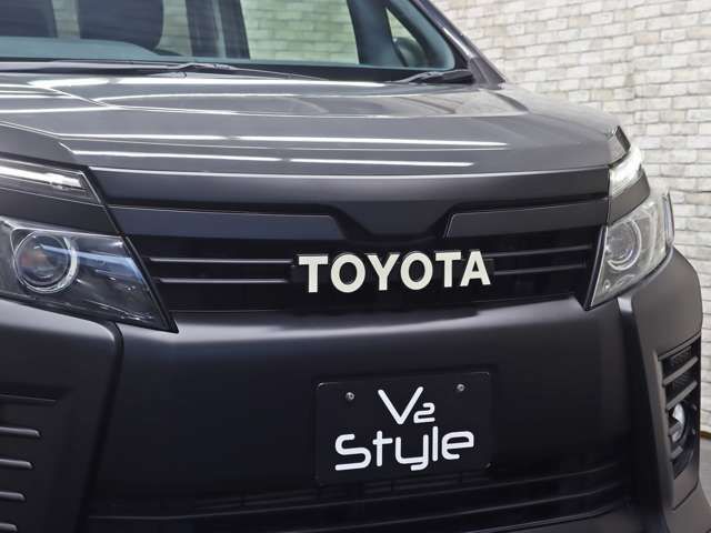 TOYOTA VOXY 2014