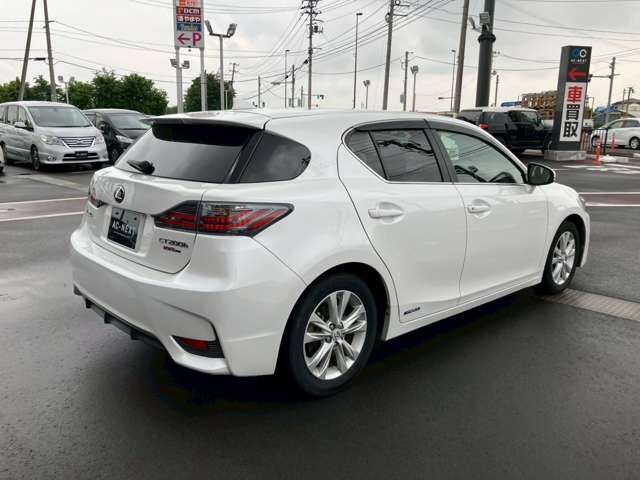TOYOTA LEXUS CT200h 2014