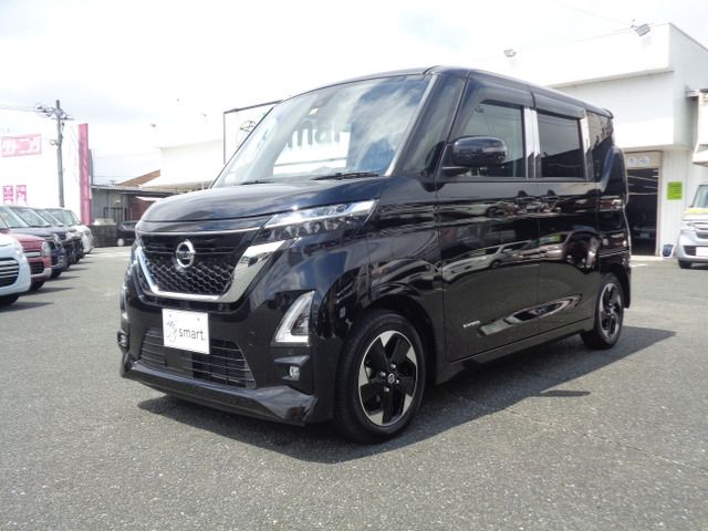 NISSAN ROOX 2022