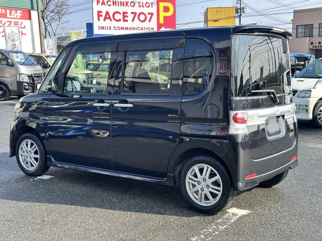 DAIHATSU TANTO CUSTOM 2010
