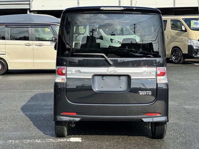 DAIHATSU TANTO CUSTOM 2010