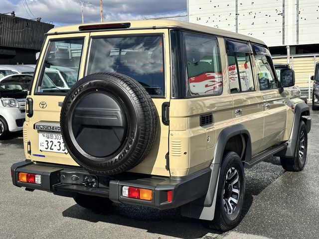 TOYOTA LANDCRUISER 70 2024