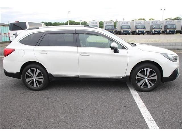 SUBARU LEGACY OUTBACK 2018