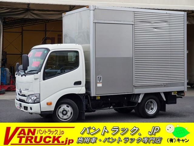 TOYOTA DYNA 2020