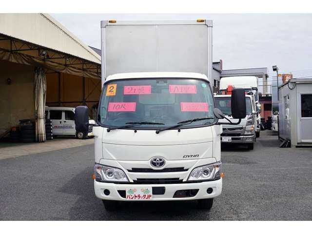 TOYOTA DYNA 2020