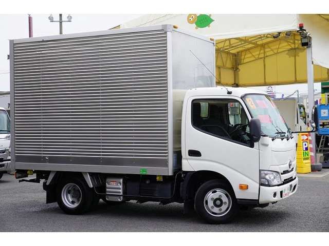 TOYOTA DYNA 2020