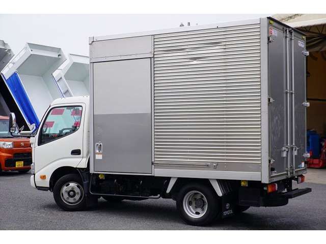 TOYOTA DYNA 2020