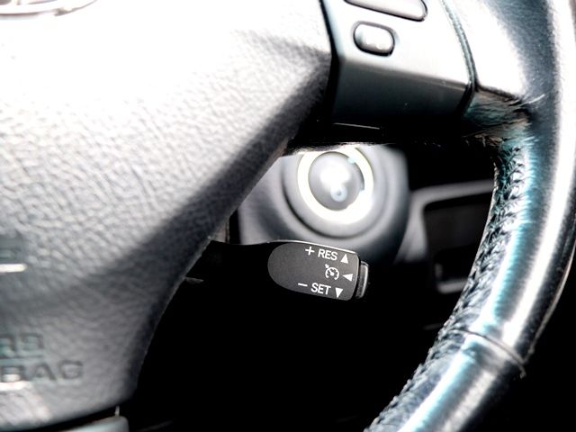 TOYOTA HARRIER HYBRID 2011