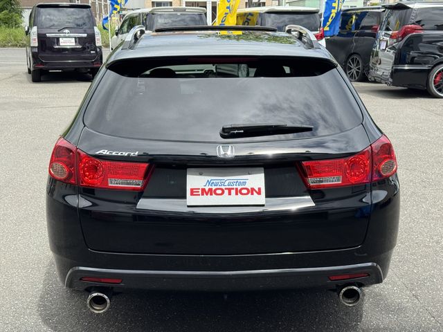 HONDA ACCORD TOURER 2009