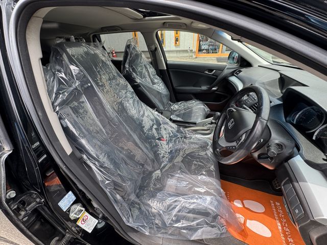 HONDA ACCORD TOURER 2009