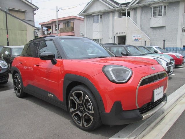 BMW MINI ACEMAN 2024