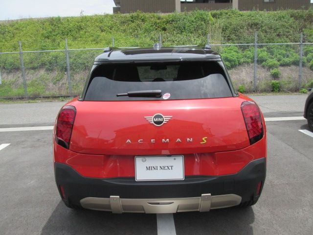 BMW MINI ACEMAN 2024