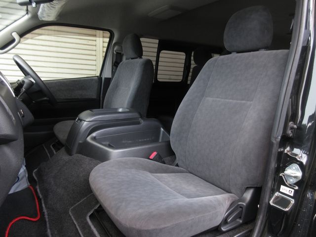 TOYOTA HIACE wagon 2016