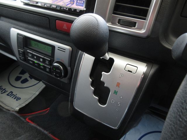 TOYOTA HIACE wagon 2016