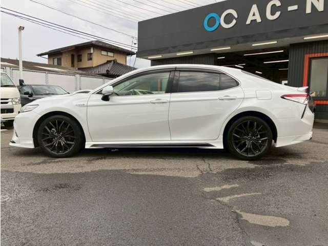 TOYOTA CAMRY HYBRID 2019