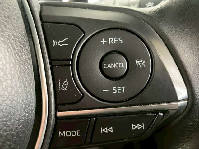 TOYOTA CAMRY HYBRID 2019