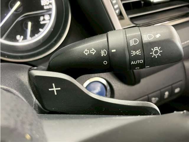 TOYOTA CAMRY HYBRID 2019