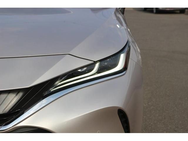 TOYOTA HARRIER HYBRID 2020