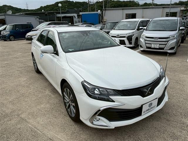 TOYOTA MARK X 2017