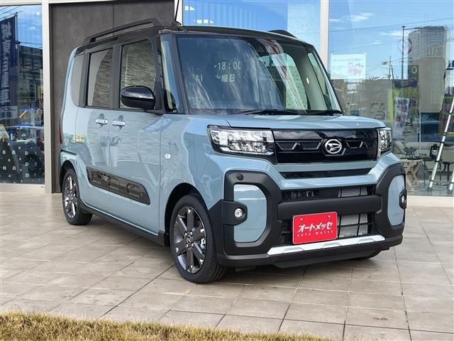 DAIHATSU TANTO FAN CROSS 2022