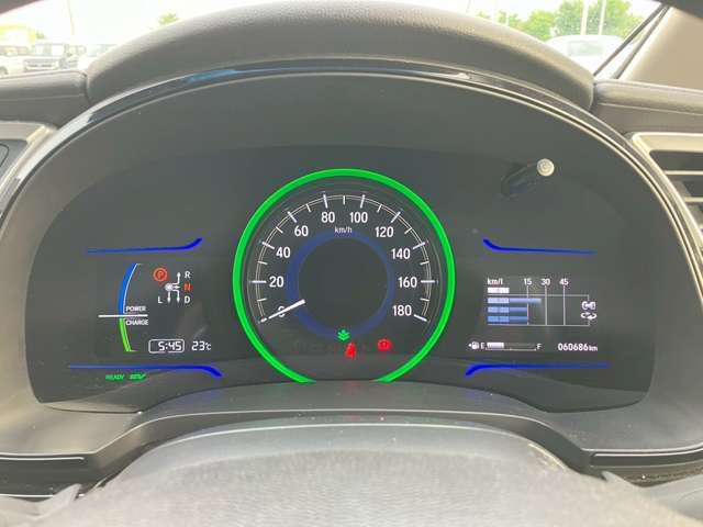 HONDA SHUTTLE HYBRID 2016