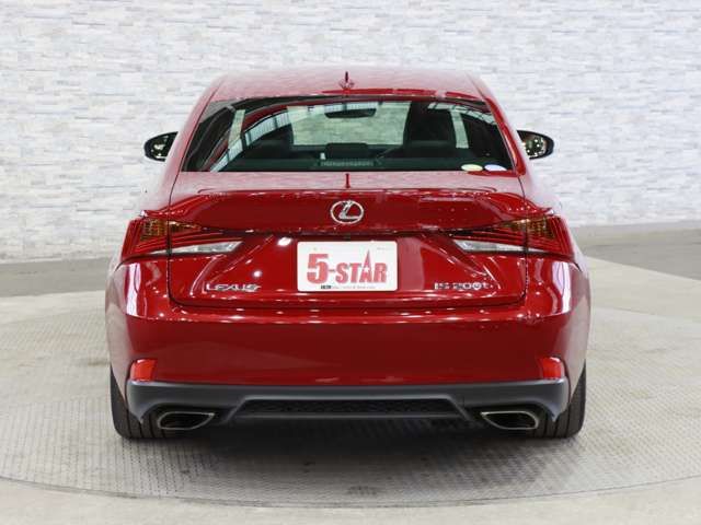 TOYOTA LEXUS IS200t 2017