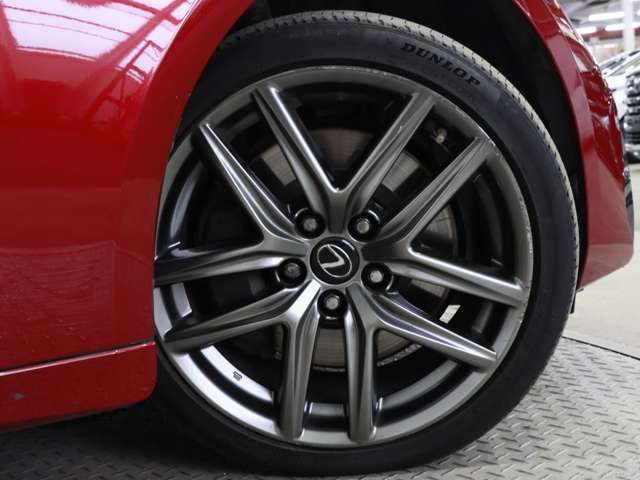 TOYOTA LEXUS IS200t 2017