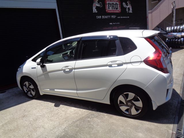 HONDA FIT HYBRID 2015