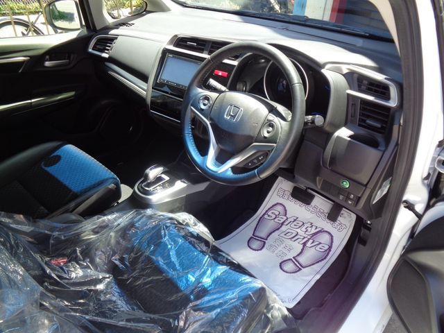HONDA FIT HYBRID 2015