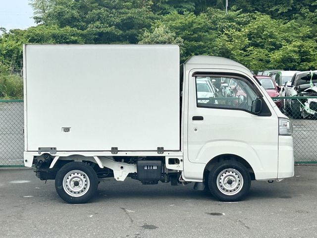 DAIHATSU HIJET truck 2018