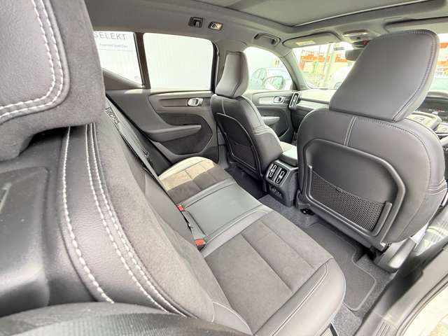 VOLVO VOLVO XC40 2021