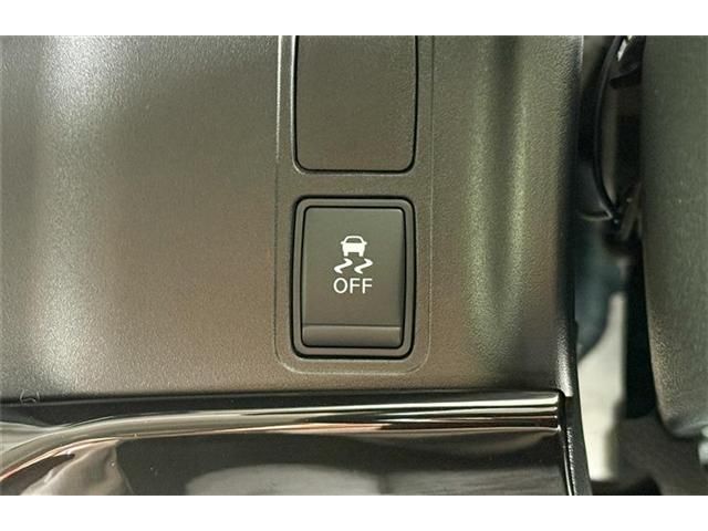 NISSAN SERENA  S-HYBRID 4WD 2017