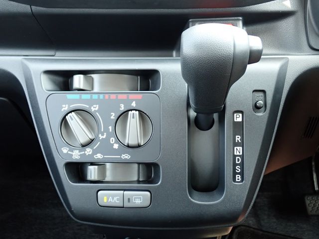 DAIHATSU MIRA e:S 2019