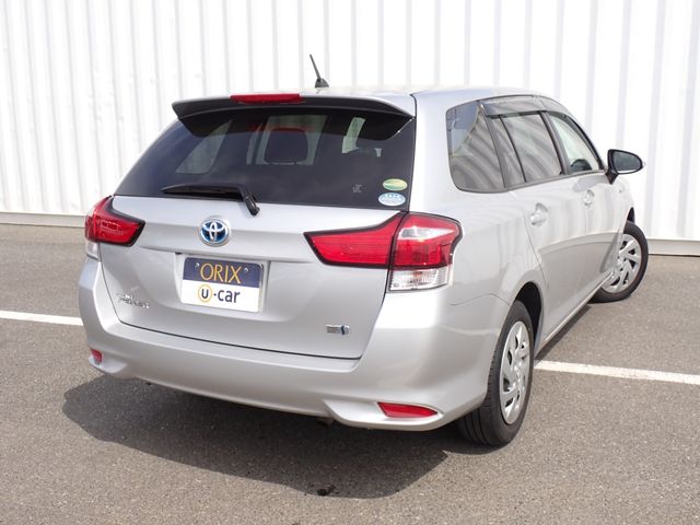 TOYOTA COROLLA FIELDER HYBRID 2020