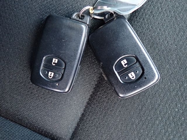 TOYOTA COROLLA FIELDER HYBRID 2020