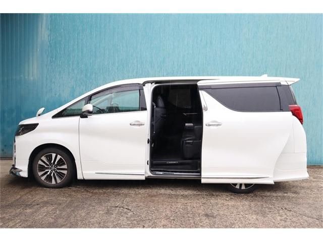 TOYOTA ALPHARD 2023