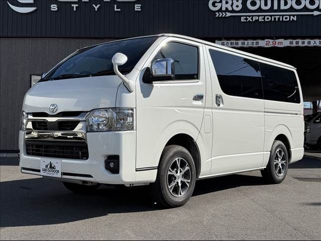 TOYOTA HIACE van 4WD 2023