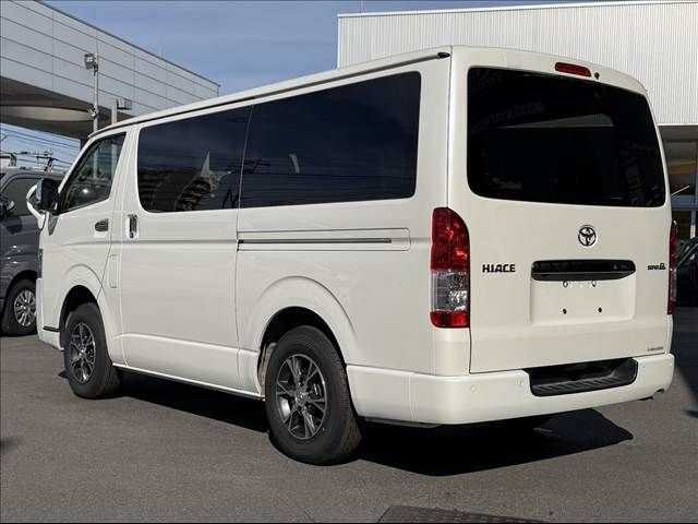 TOYOTA HIACE van 4WD 2023