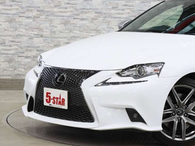 TOYOTA LEXUS IS200t 2016