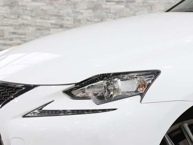 TOYOTA LEXUS IS200t 2016