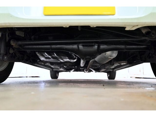 DAIHATSU MIRA 4WD 2010