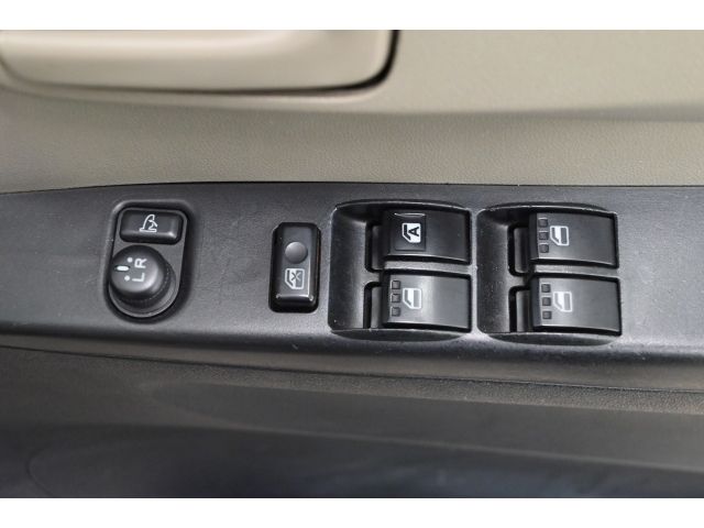 DAIHATSU MIRA 4WD 2010