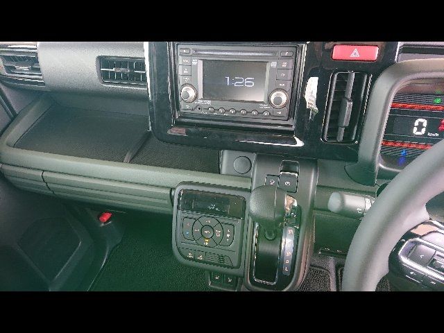 SUZUKI Spacia GEAR 2024