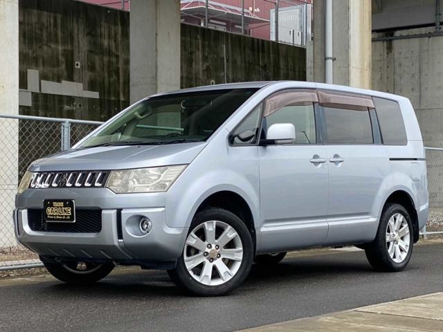 MITSUBISHI DELICA D:5 4WD 2009
