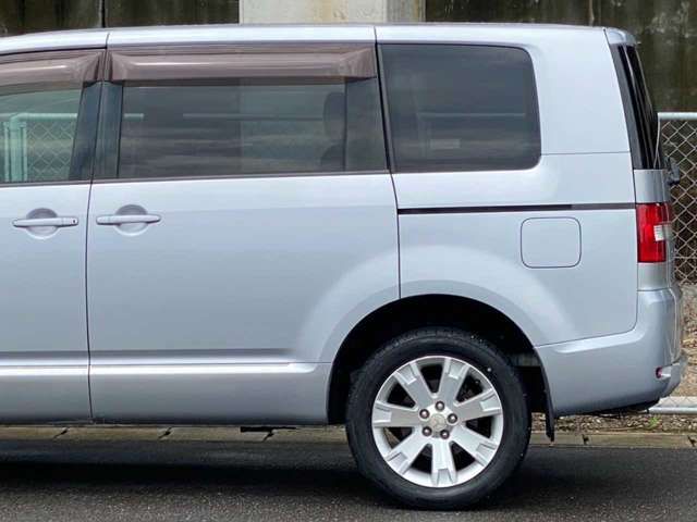 MITSUBISHI DELICA D:5 4WD 2009
