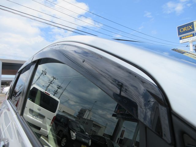 NISSAN NOTE 4WD 2019